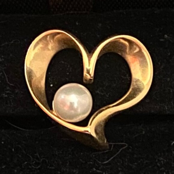 Solid 14K P Yellow Gold and White Pearl Accent Heart Pendant/Enhancer - Picture 1 of 4